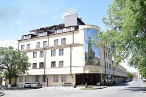 Гостиница Artsakh Hotel  Ереван